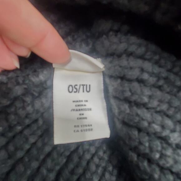 UGG Black Chunky Knit Cuffed Beanie Hat OSFA Unisex Winter Logo Patch Warm - Picture 5 of 7